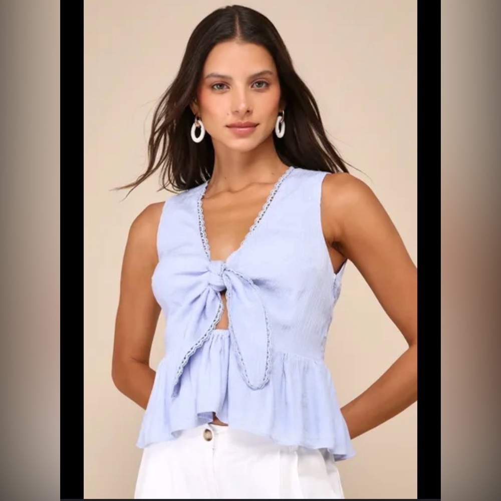 Lulu's Sky Blue Sleeveless Blouse with Bow